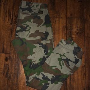 Obey Camo Pants
Size 32